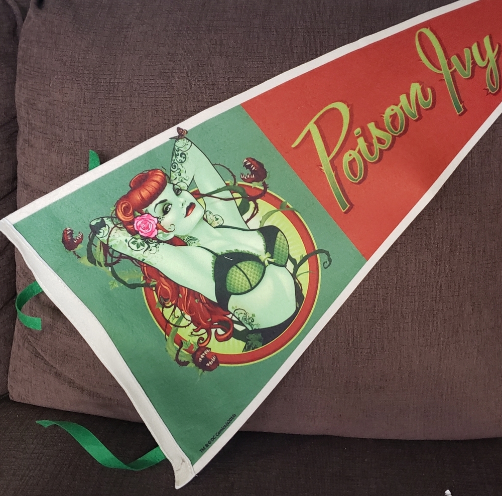 Bombshell Poison Ivy Pennant Banner
